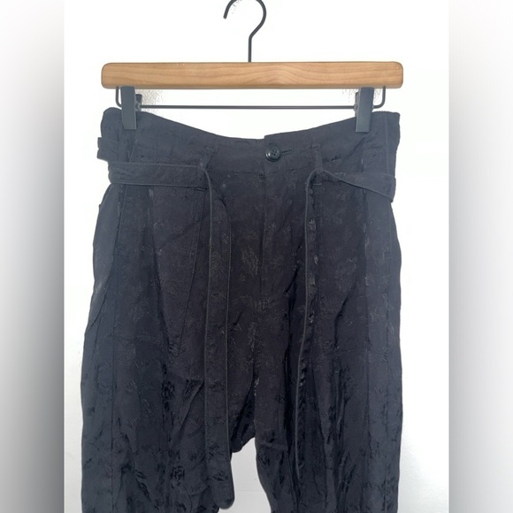 THE GREAT. Black Floral Cropped Pants w/ Belt Size 0 - Picture 9 of 13
